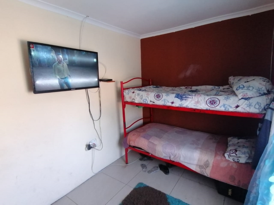 2 Bedroom Property for Sale in Lentegeur Western Cape